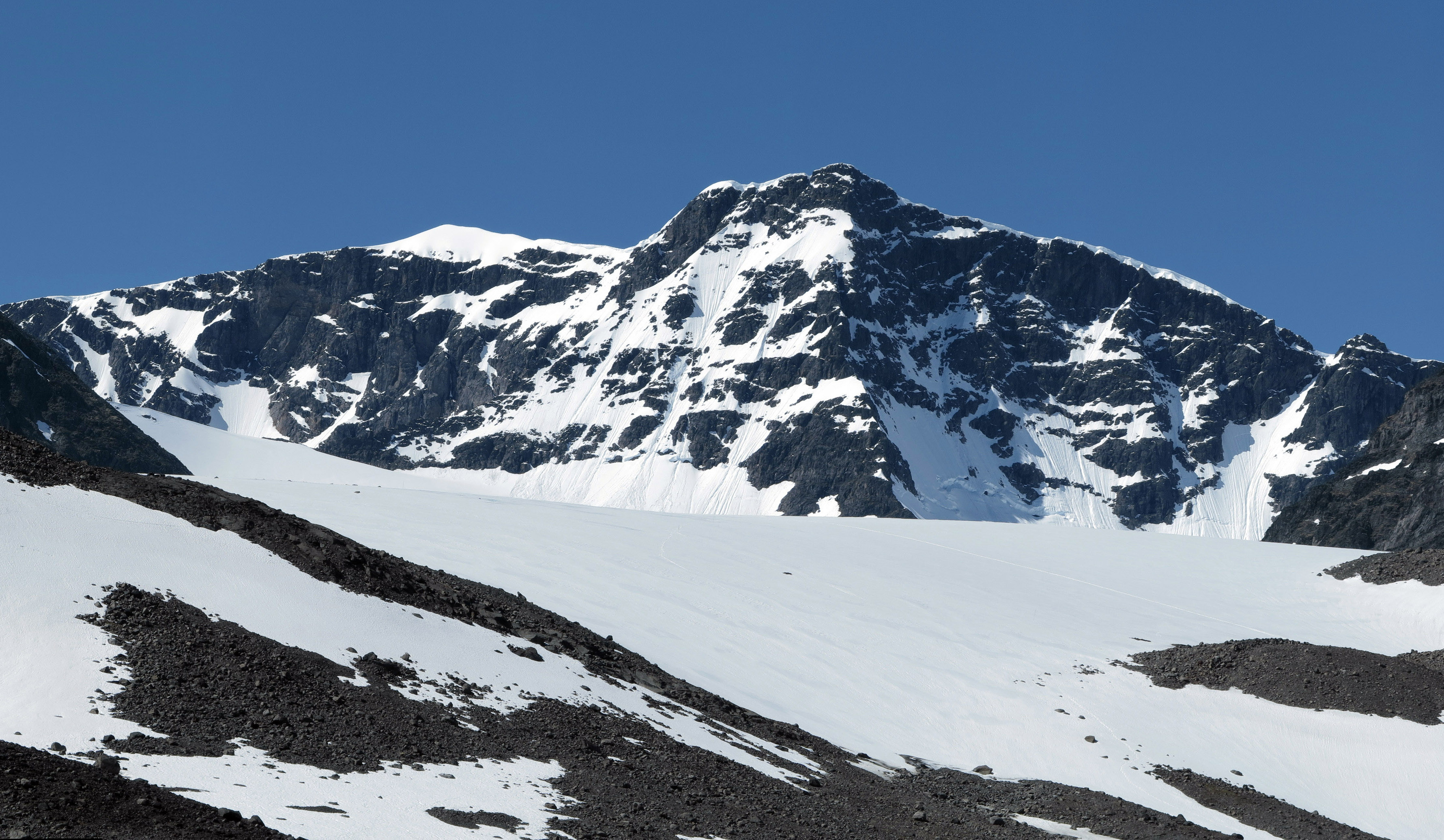 Kebnekaise mountain panorama